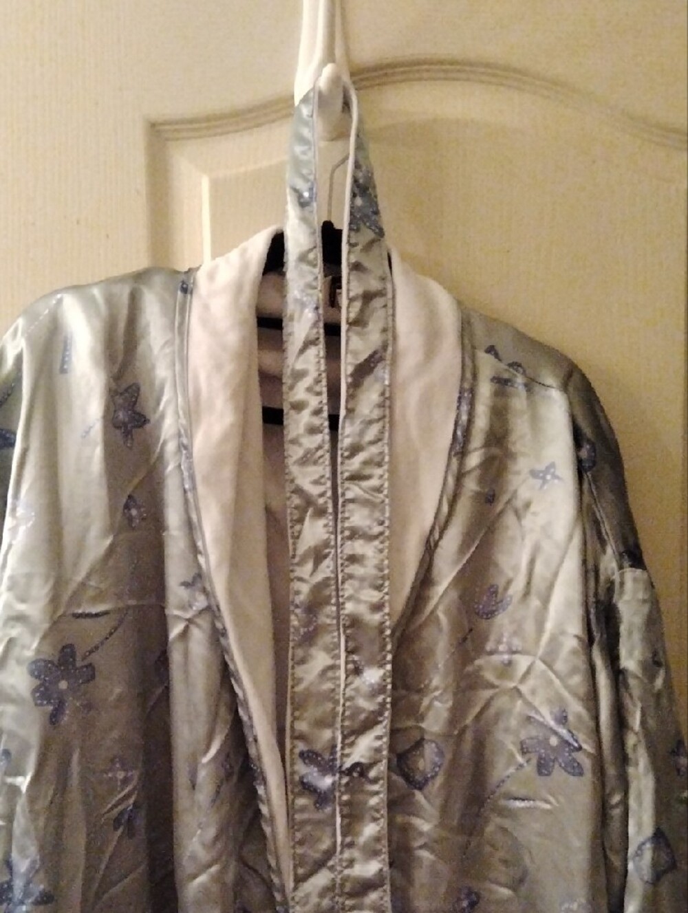 Jessica Long And Cozy House Robe - Picture 7 of 13